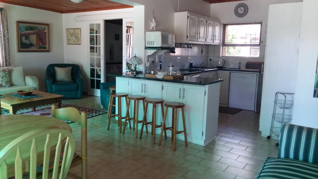 Brenton Lake Holiday Cottages エクステリア 写真
